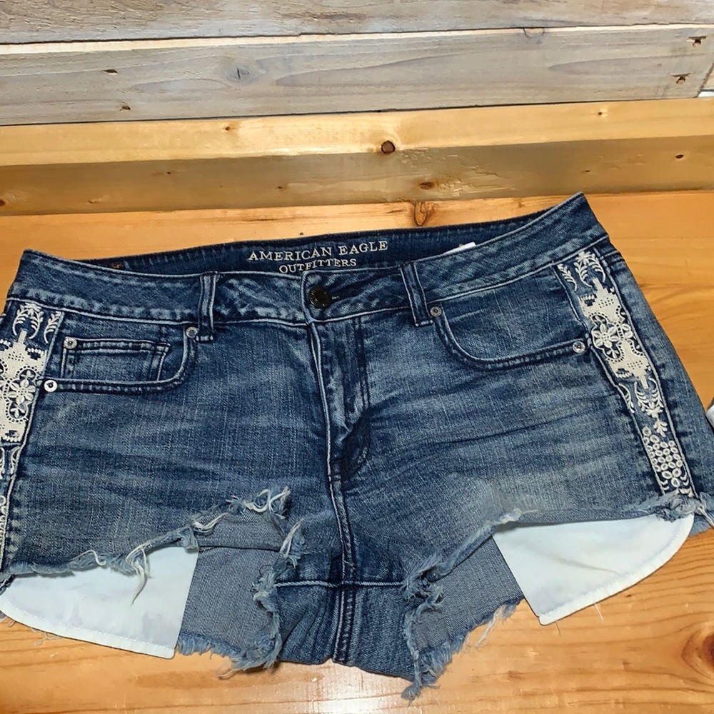 American Eagle short shorts
